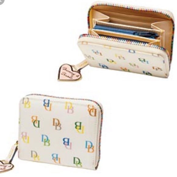 Dooney & Bourke Handbags - Dooney & Bourke Wallet